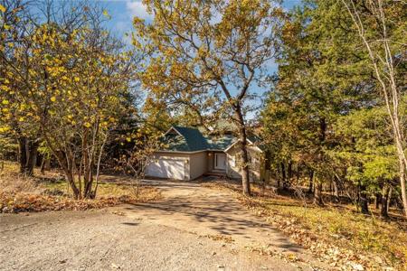 17 E Thomas Circle