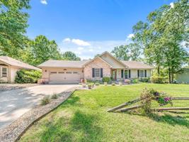 37 Lyndhurst Drive