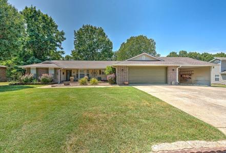 8149 Fairway Drive
