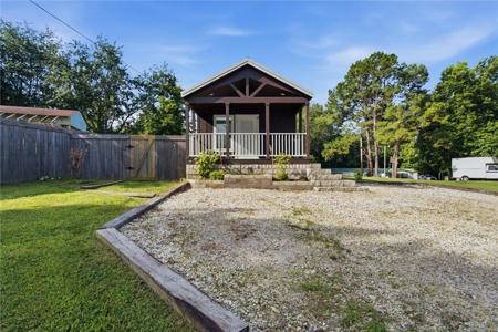 20900 N Lakeshore Drive