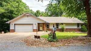 22 Harlow  DR
