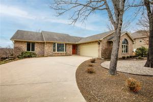 8 Rannoch Drive