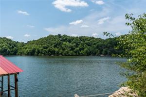 15035 Lakewood  DR