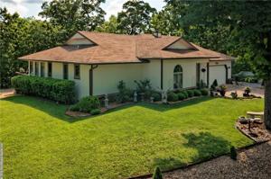 2 Ceres Cir