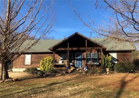 110 Shoreline Drive