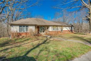 8775 Apple Glen