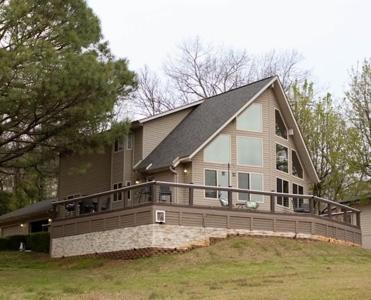 76 Mayfair Drive