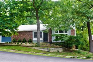 29 QUANTOCK HILLS DR