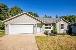 7 Cawston Drive