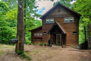 185 Lakeshore  DR
