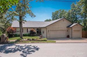 40 Kensington Drive