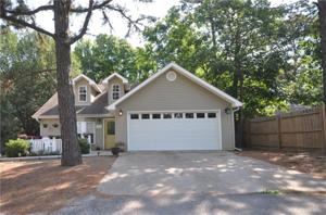 8512 Spruce  DR