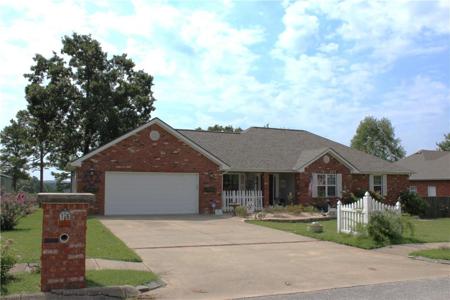 16 Bluff Lane