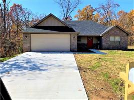 27 Kinross Drive