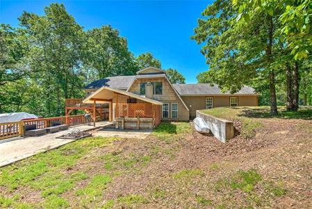 8022 Tanglewood Road