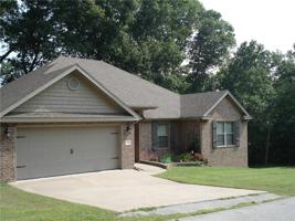 20 Leona Drive