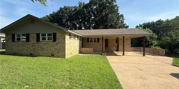307 E Date Street