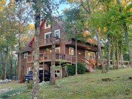 12 Table Rock Drive