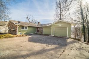 18 Deane Circle