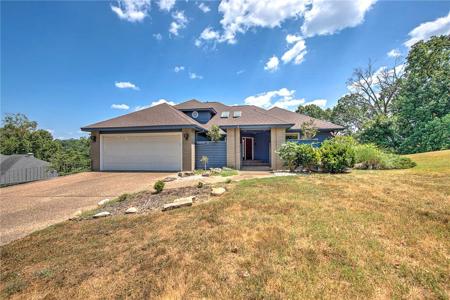 832 Atalanta Drive