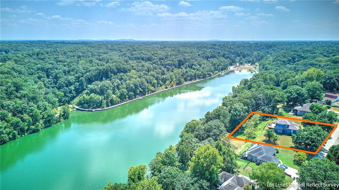 Image 2: Lake views of Lake Atalanta