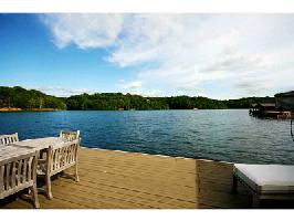 61 Mayfair Dr