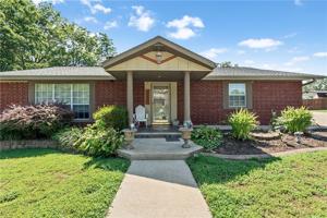 19420 Oak Circle