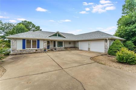 4 Skelton Drive