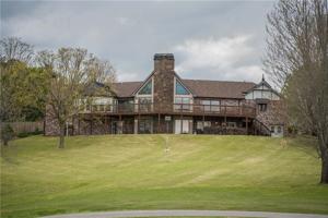 10 McKenzie Lane