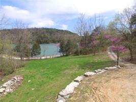 8423 Lakeview Bay Road