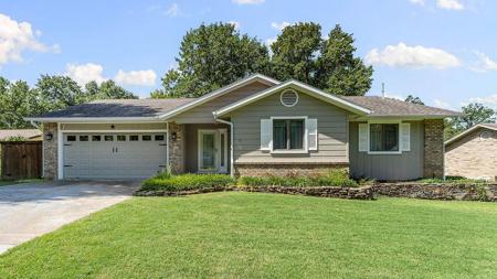 5 Clevedon Circle