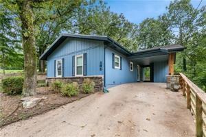 1 Blandford Lane