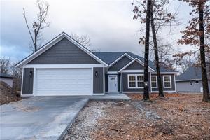 279 Kinross Drive