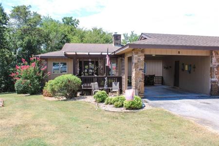 8 Rayburn Drive