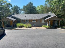 6 Hillside Drive