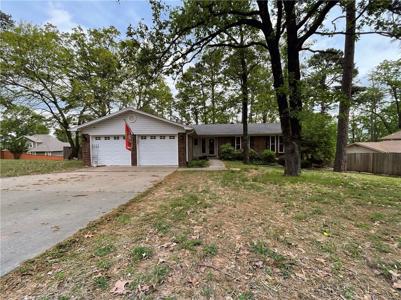 101 Canterbury Circle
