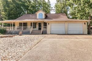 16 Country Club Drive