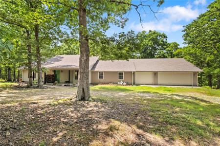 11013 Lakeside Drive