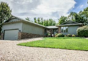 28 Talana  LN