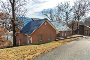 16 Bracebridge Road