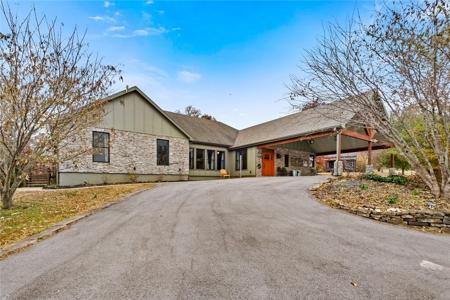 18532 Blue Springs Road