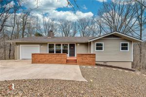 7 Pinehurst Lane