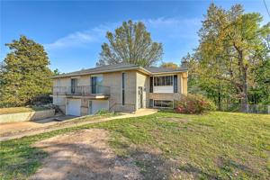 14911 & 14919 Dutchmans Drive