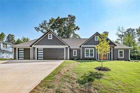 9 Ellwood Circle