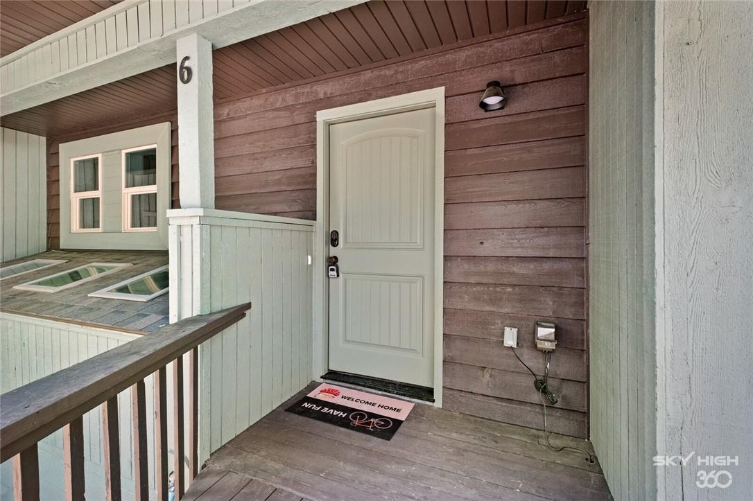 Image 3: Property entrance