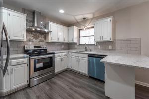 6 Leverton Lane