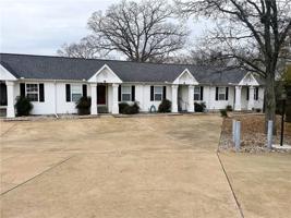 13 Green Meadow Lane