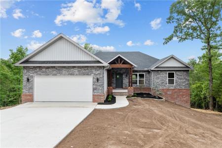 14 Strathdon Lane