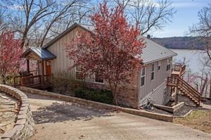 8621 White Oak  DR
