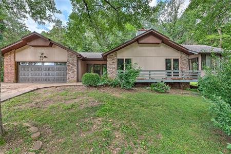54 Elizabeth Drive